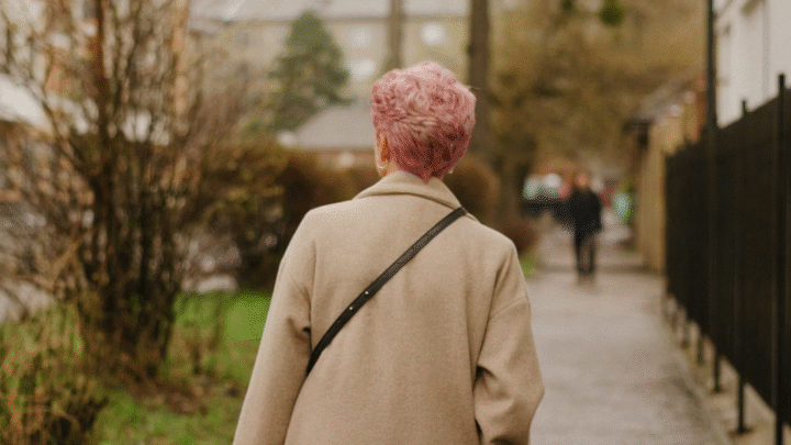 Cientistas sociais questionam a curva em U da felicidade