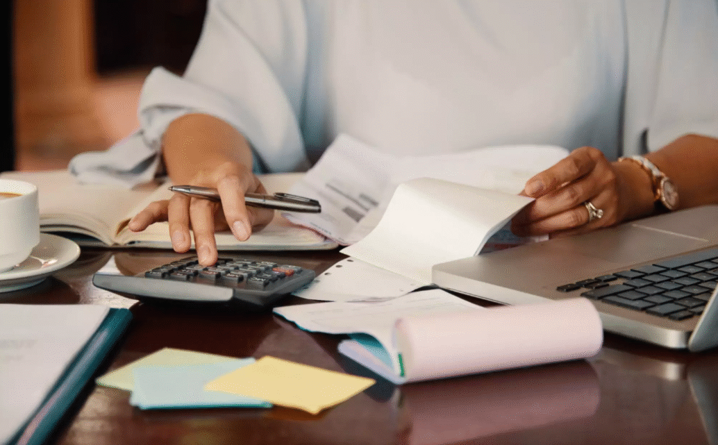 Gastos fantasmas podem assustar na hora de pagar a fatura