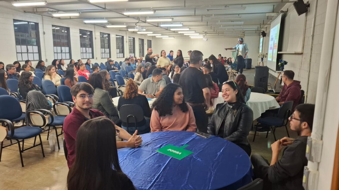 ACIAS abre 2ª Semana de Administração da Faculdade Anhanguera Sumaré com palestra sobre networking