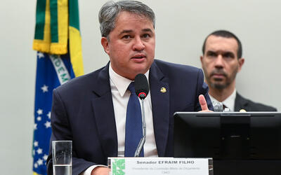 Votação da LDO só deverá ocorrer a partir de novembro, diz Efraim Filho