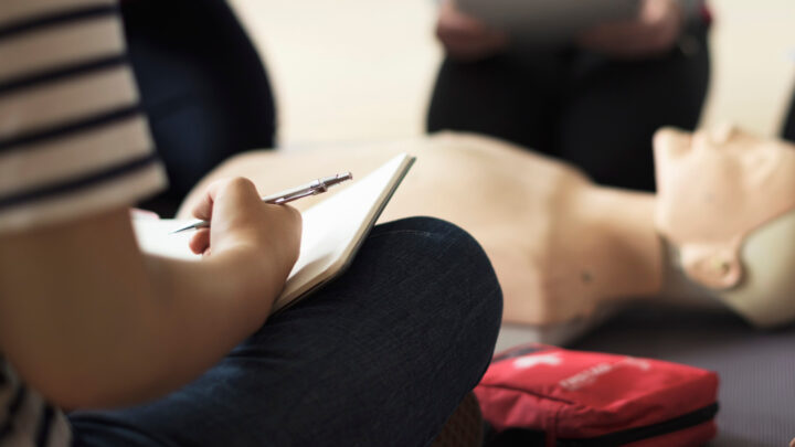 Projeto prepara academias para situações de emergência