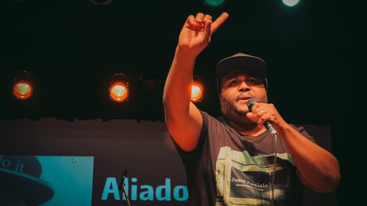 Hip hop underground desafia lógica comercial