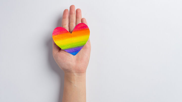 Saúde LGBTQIA+: inclusão e escuta ativa estruturam cuidado