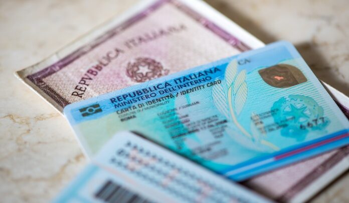 Italianos no exterior poderão solicitar identidade na Itália