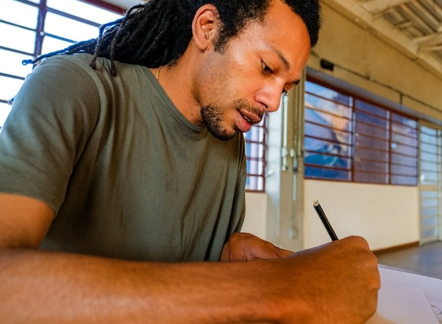 Letras Pretas estreia em 20/11 com foco na literatura negra