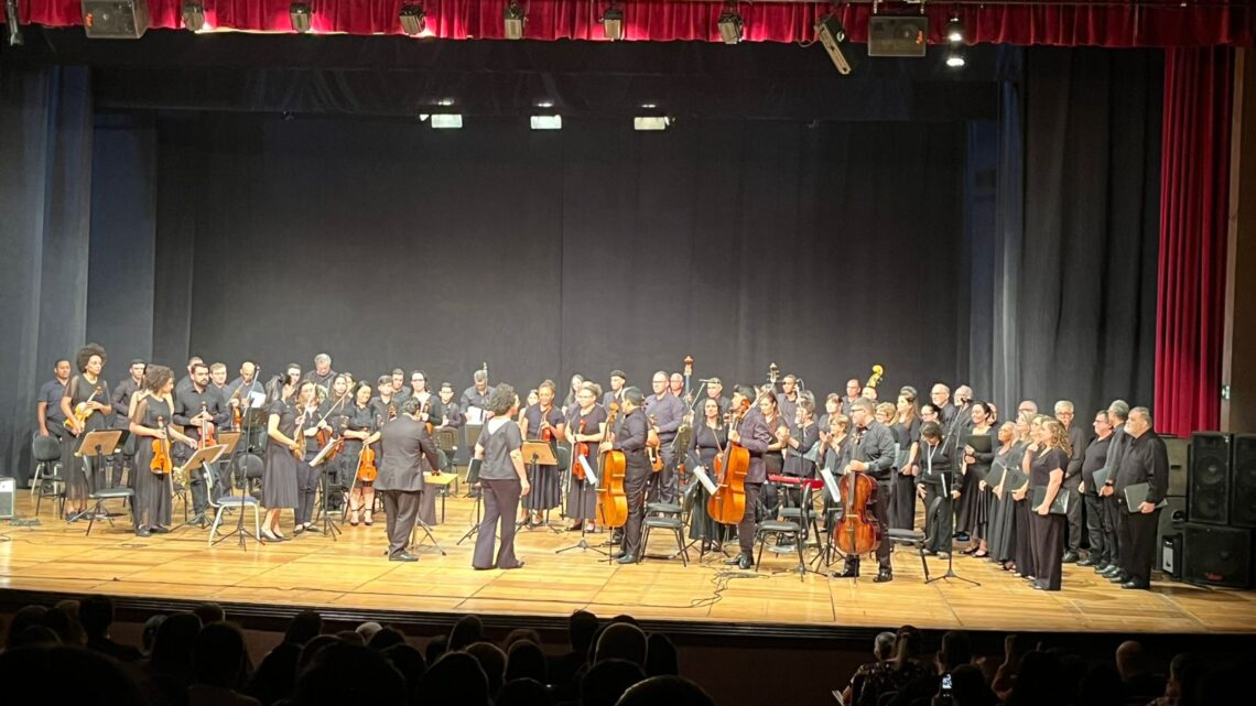 Mostra Anual da Escola Municipal de Música de Americana reúne 145 alunos no Teatro Lulu Benencase