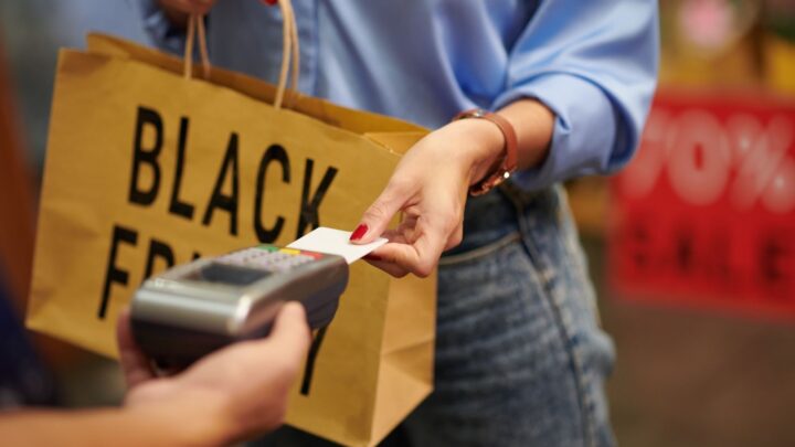 Lista de compras ajuda a prevenir excessos na Black Friday