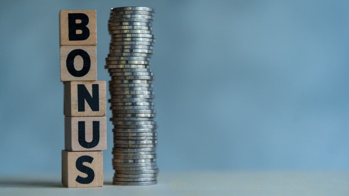 Décimo terceiro salário fortalece o planejamento financeiro