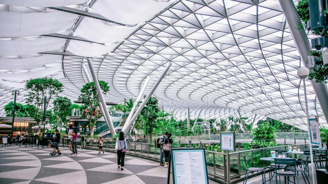 Mercado de strip malls registra expansão no Brasil