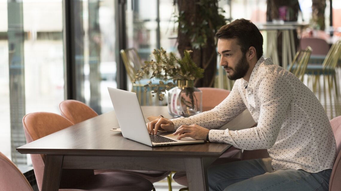 Quantidade de sites supera 1,2 bilhão no mundo em 2025