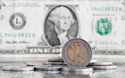 Dólar reage e sobe 0,51% impulsionado por instabilidade política e cenário externo favorável