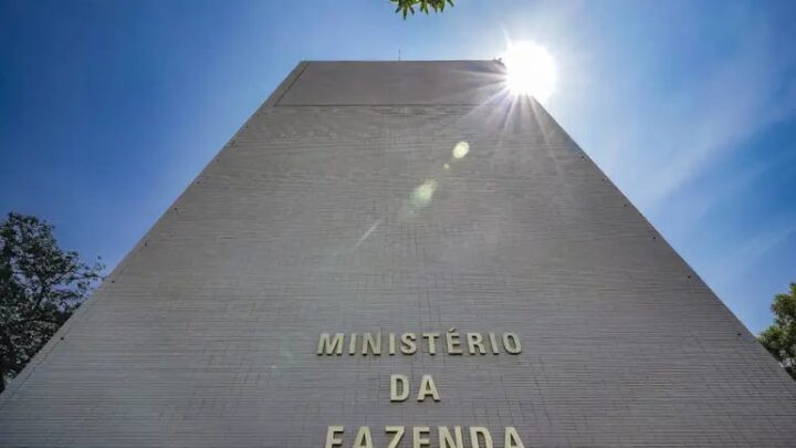 IFI: desempenho fiscal avança no semestre; cenário de 2026 preocupa