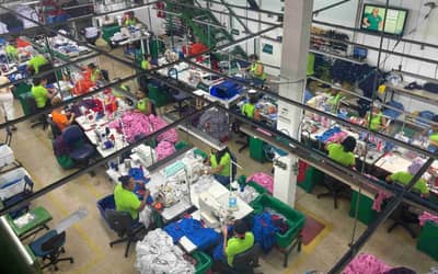 Produção do setor têxtil aumenta 18%, com redução de 70% das emissões de CO₂, em 20 anos