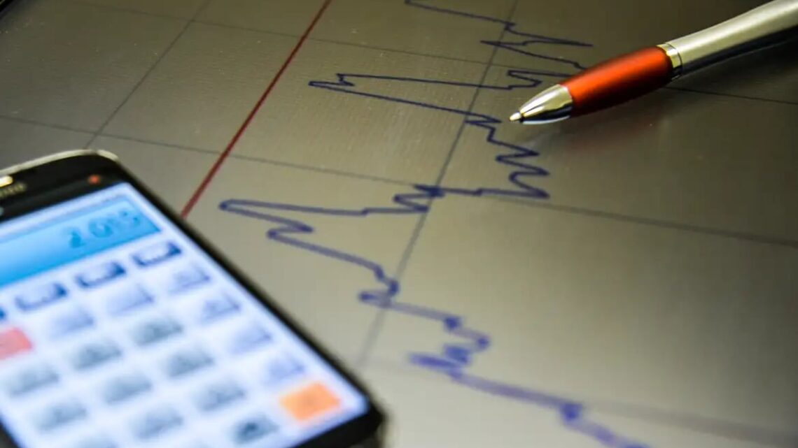 Selic em 15%: CNI aponta dificuldades à capacidade produtiva do país