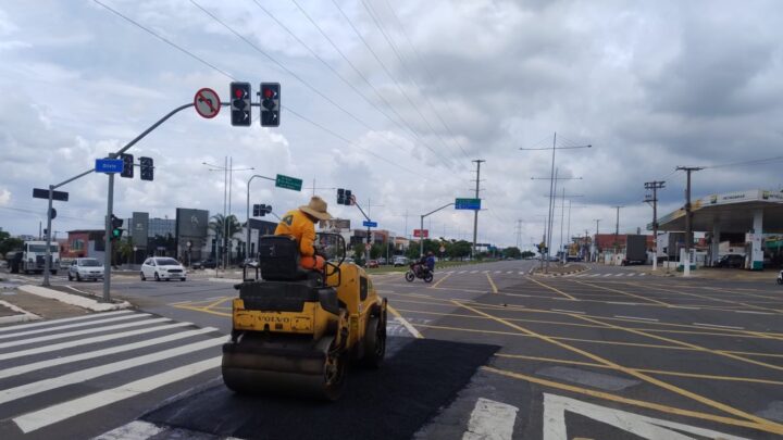 Diversas avenidas em Hortolândia recebem mutirão da Operação Tapa-Buraco