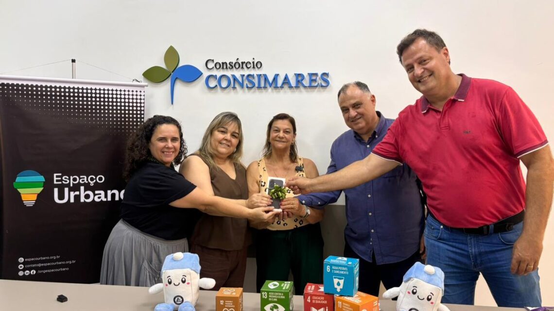 Moradora de Nova Odessa vence campanha regional de reciclagem e ganha iPhone 16