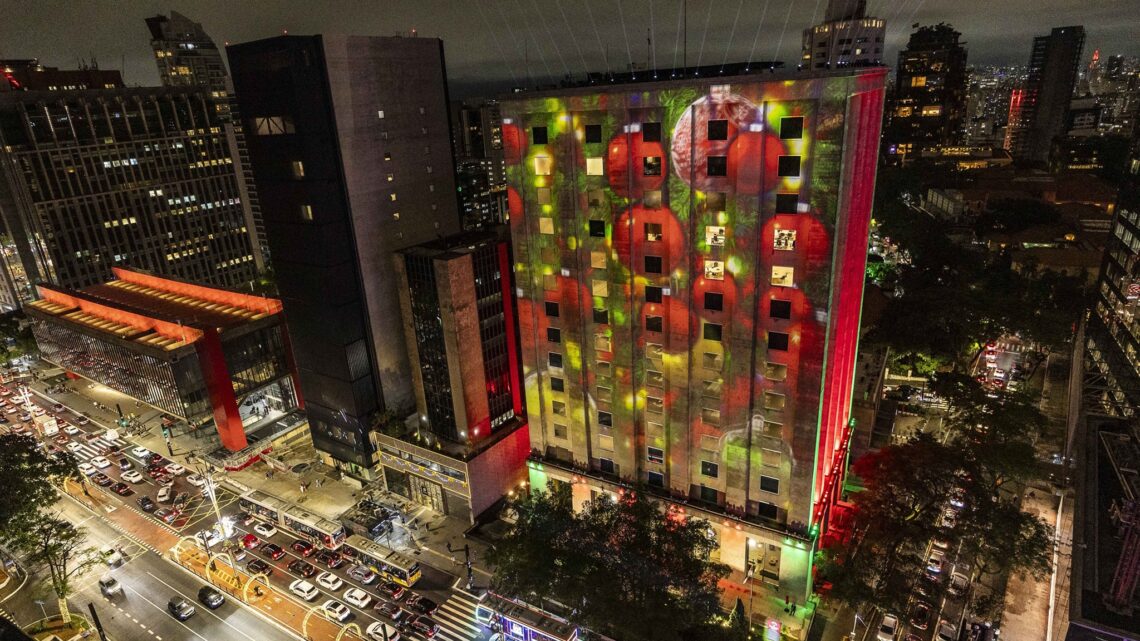 Bradesco Seguros marca a sua chegada à Paulista com mapping
