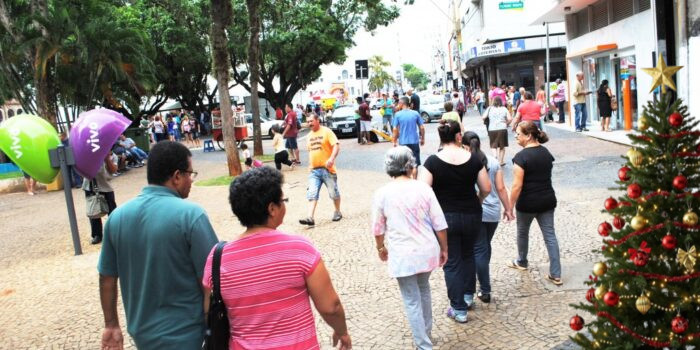 Comércio barbarense abre neste feriado e inicia horário especial de fim de ano