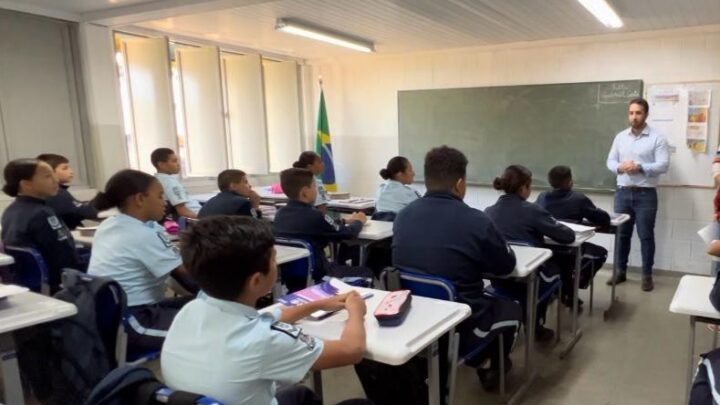 Escolas Cívico-Militares começam a valer em 100 escolas de SP na segunda-feira