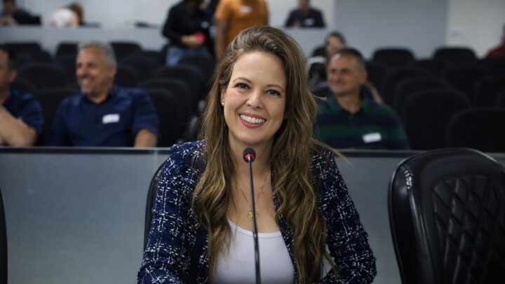 Projeto de Jacira Chávare institui política municipal de contratação de mulheres em situação de violência em Americana