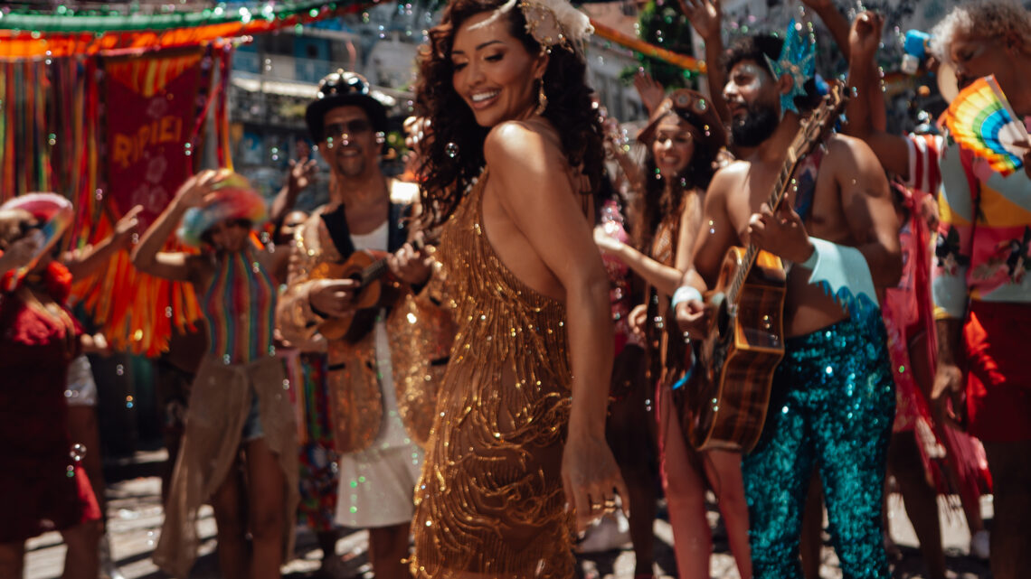 Karinah se divide entre os carnavais do Rio e Salvador