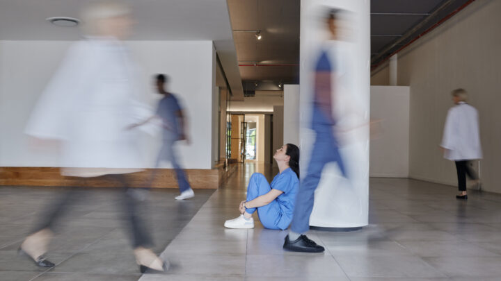 Estresse crônico afeta 70% dos profissionais em hospitais