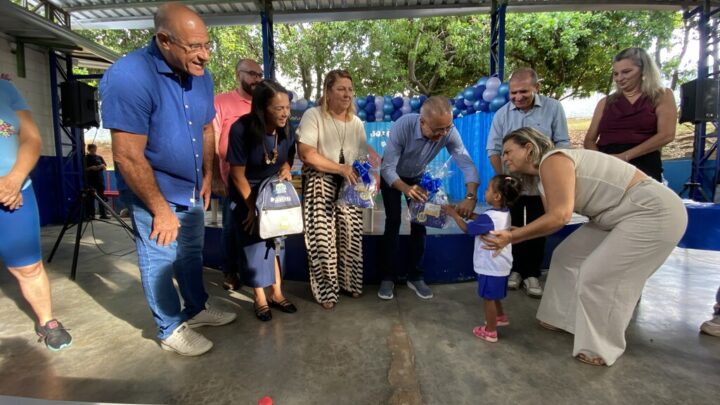 Bebês da rede municipal de ensino de Hortolândia também recebem kits escolares 