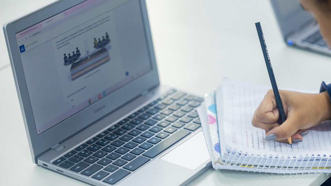 Saresp 2025: percentual de alunos no nível avançado em matemática aumentou mais de quatro vezes no 9º ano