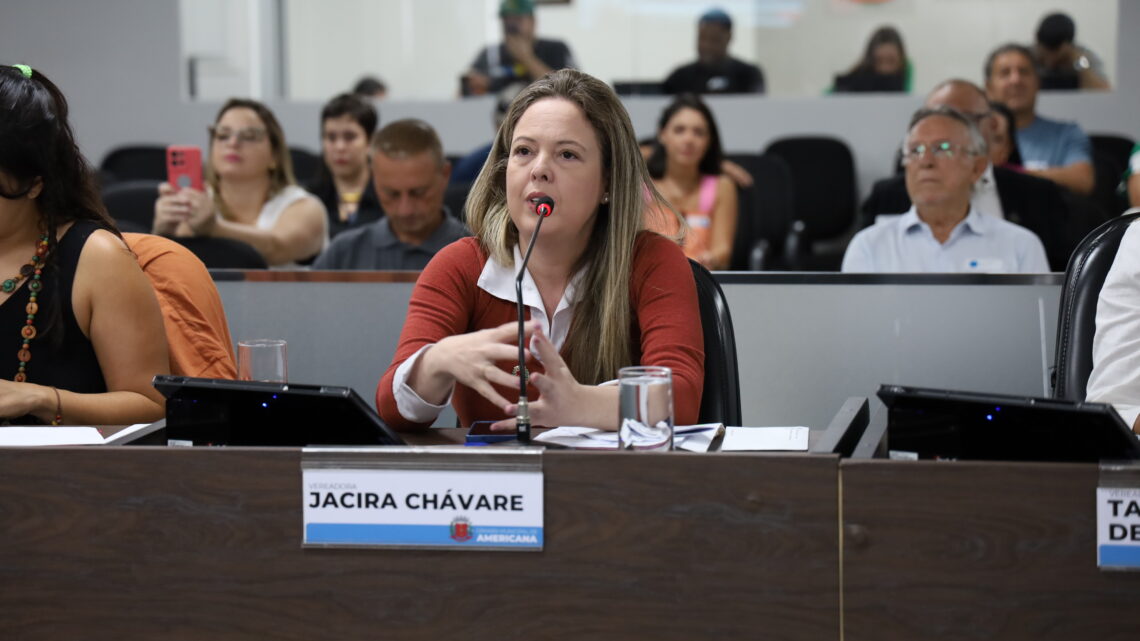 Jacira questiona operadoras sobre falhas na internet em Americana