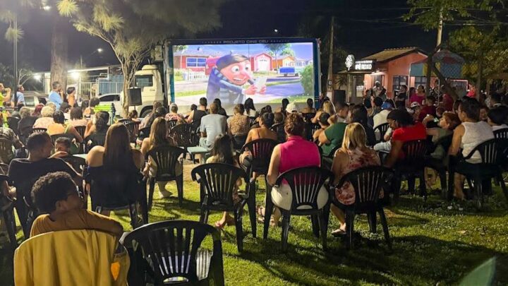 Cine Céu reúne 300 pessoas em Nova Odessa e abre caminho para a retomada do projeto Cinema nos Bairros