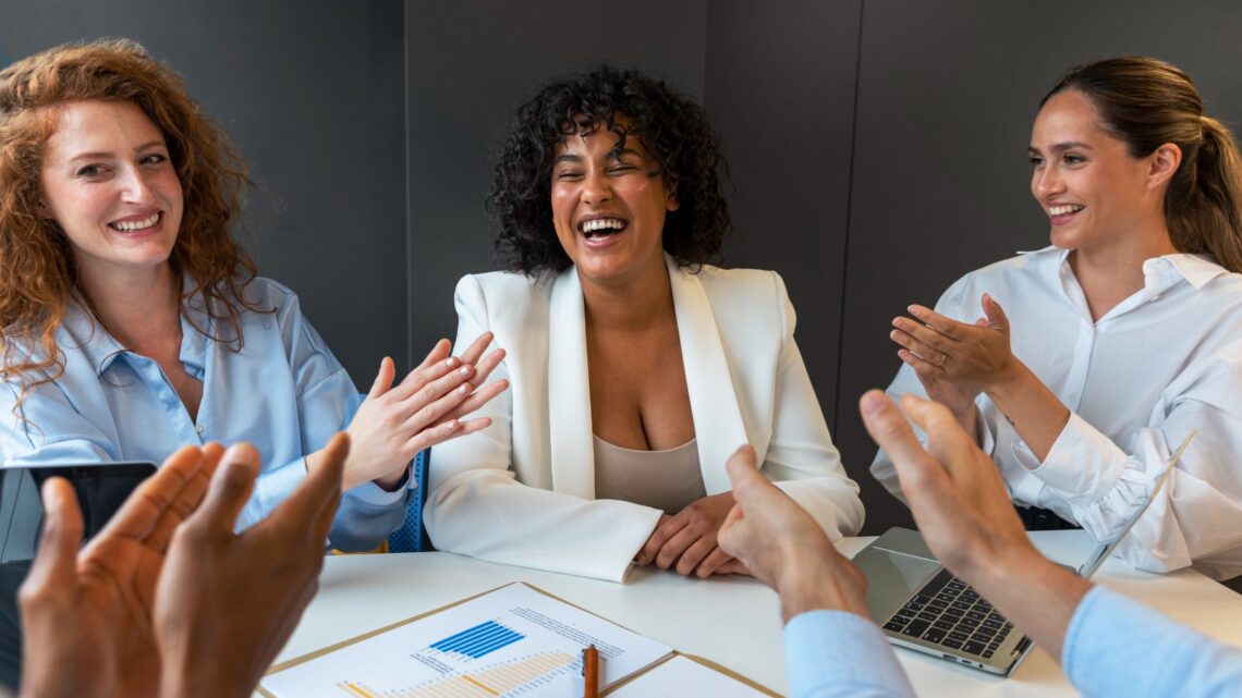 Mulheres impulsionam resultados e redesenham o mercado