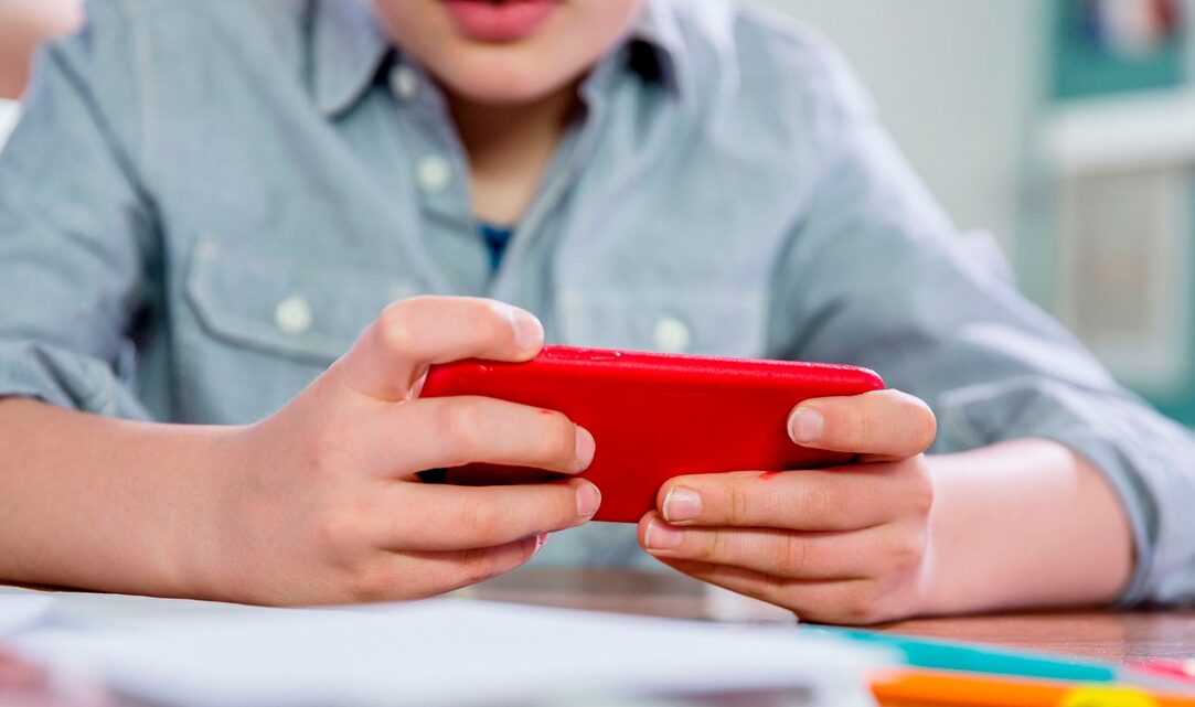 Cerca de 2,4 milhões de brasileiros vivem com autismo – especialistas defendem informação responsável sobre o espectro