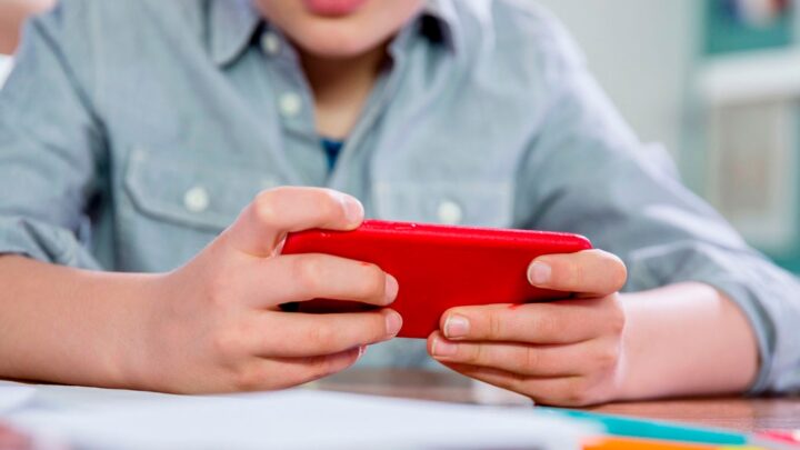 Cerca de 2,4 milhões de brasileiros vivem com autismo – especialistas defendem informação responsável sobre o espectro