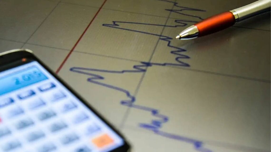 Corte da Selic não basta para reverter desaceleração da economia, diz indústria