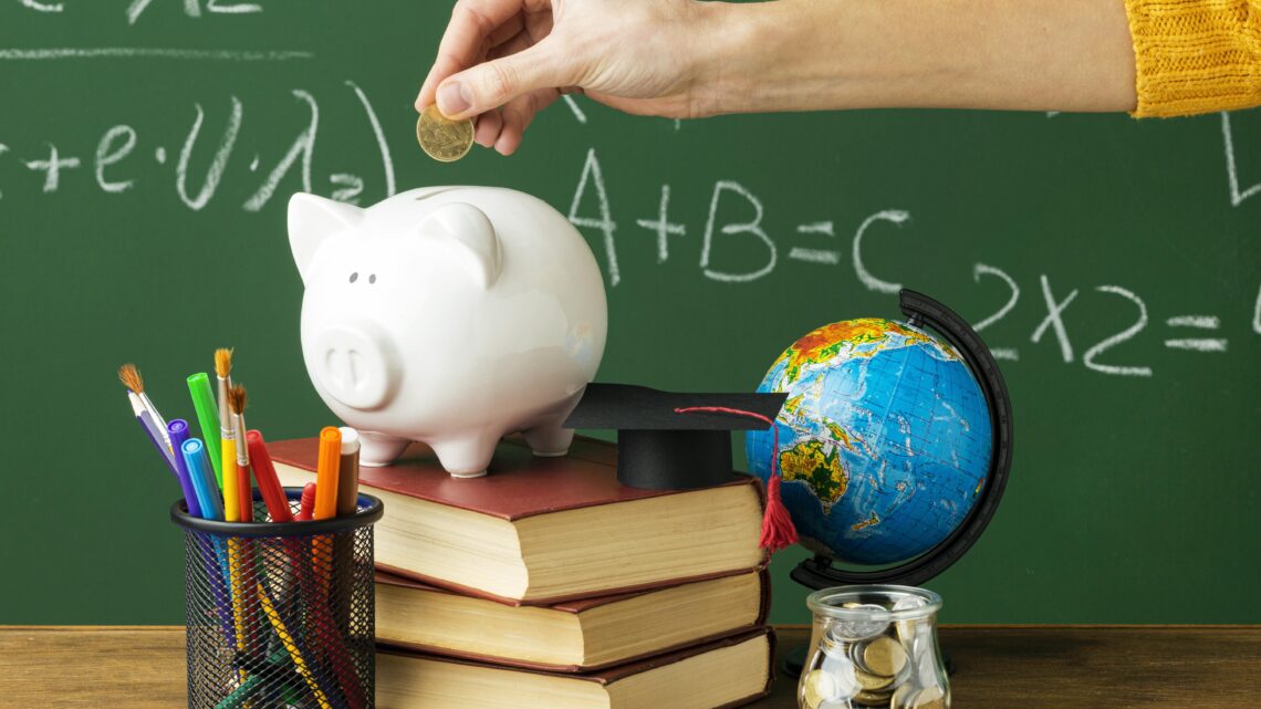 Educação financeira: como falar sobre dinheiro com crianças e adolescentes