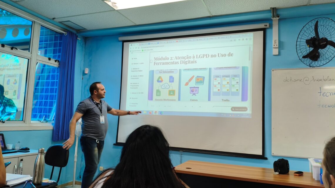 Formações de março dão enfoque em temas como robótica, Síndrome de Down e relações étnico-raciais