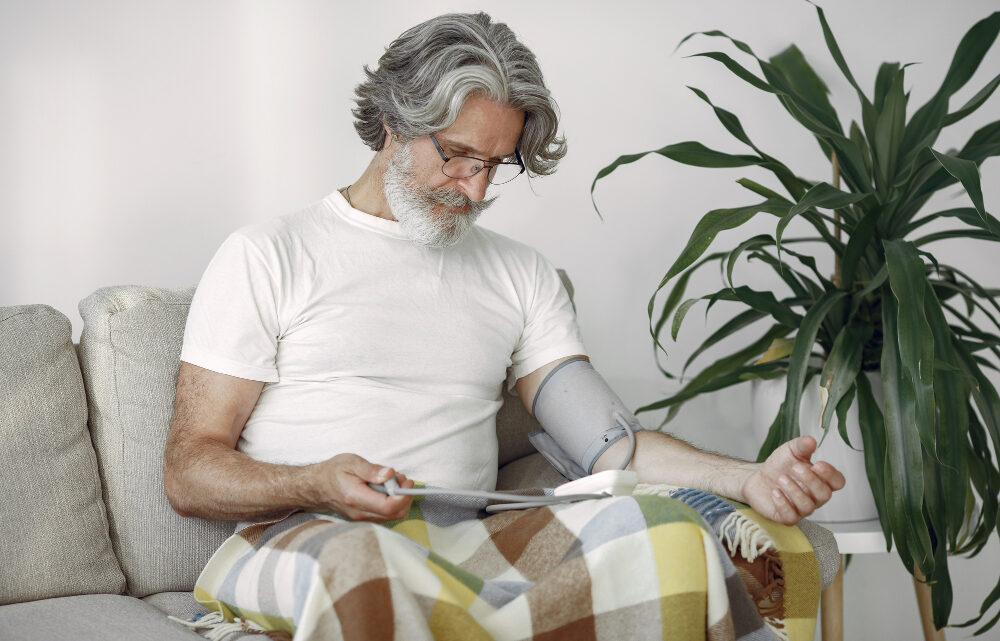 Hipertensão descontrolada pode afetar a visão e levar à cegueira