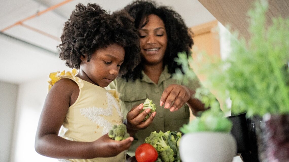 Custo social do “comer bem” dificulta dieta saudável