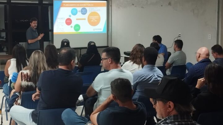 Prefeitura apresenta em audiência pública Lei de Diretrizes Orçamentárias para 2027