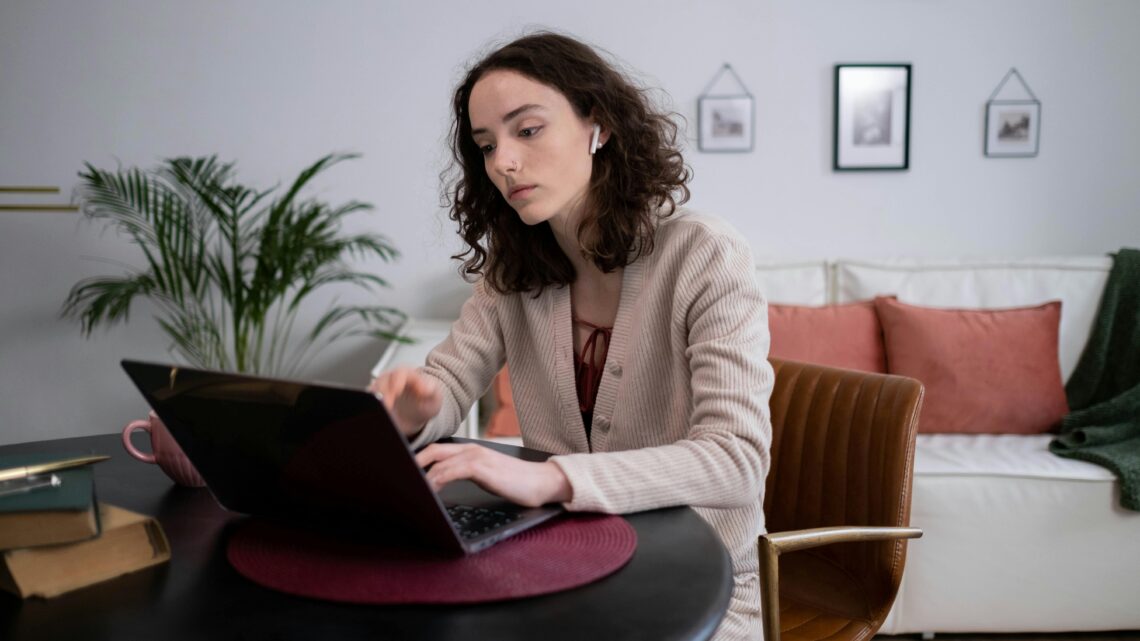 Corpora lança integração com Receita Saúde para psicólogos