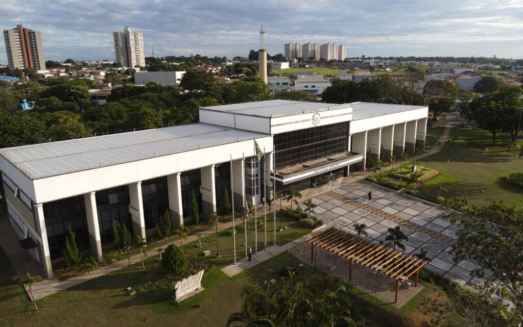 Servidores de Nova Odessa terão reajuste salarial de 4,81% e novos benefícios