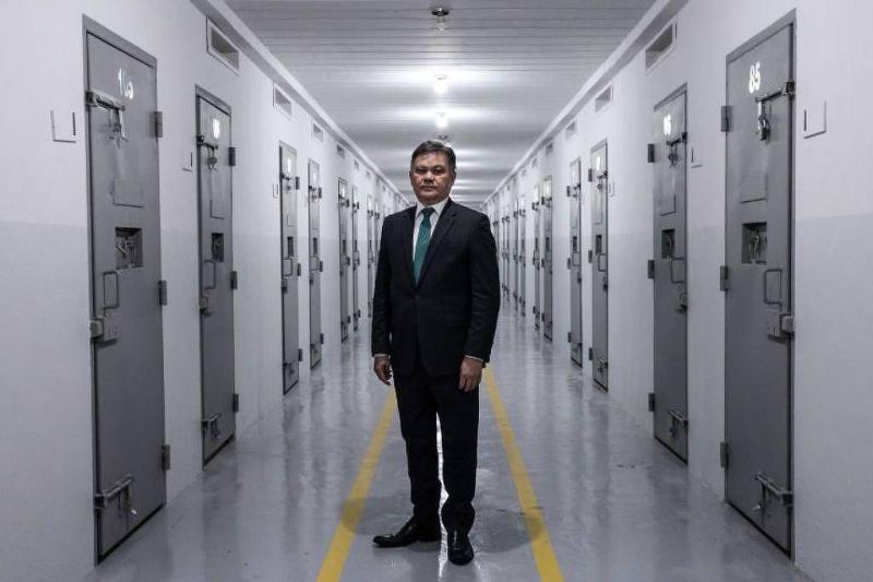 Classificação de facções brasileiras como terroristas pelos EUA eleva riscos de sanções e ações militares; alerta promotor especialista em crime organizado