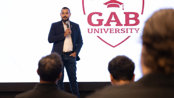 GAB University expande programas flexíveis nos EUA