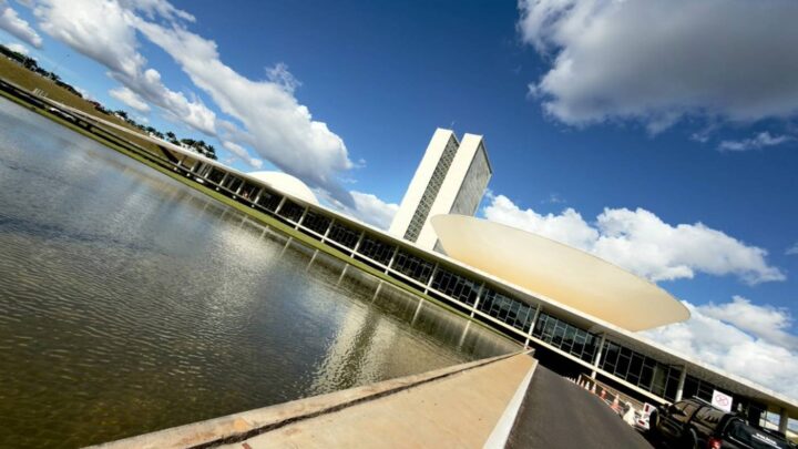 Home-office: deputados são liberados de presença nas sessões desta semana