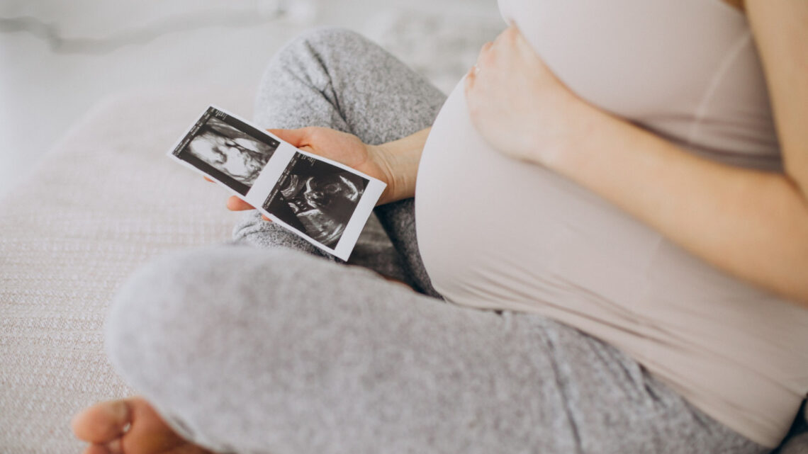 Ultrassom morfológico detalha formação fetal e prediz riscos