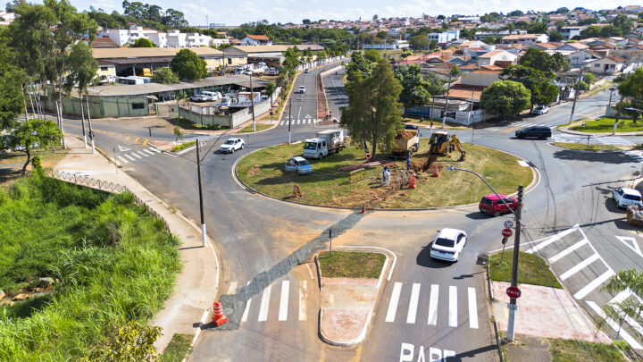 DAE realiza obra de readequação na rede de esgoto da região central, Vila Boldrin e Vila Linópolis