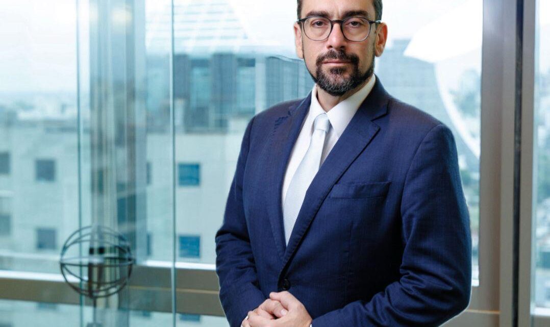 Pode um senador da República pedir dinheiro a banqueiro?