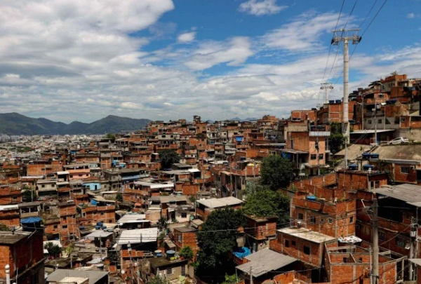 Déficit habitacional qualitativo expõe desafio central da adaptação climática urbana no Brasil, alerta especialista  