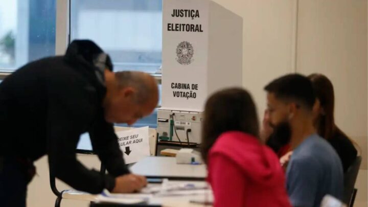 ELEIÇÕES 2026: cenário de 2° turno entre Lula e Flávio Bolsonaro apresenta oscilação; confira resultado da pesquisa BTG/Nexus