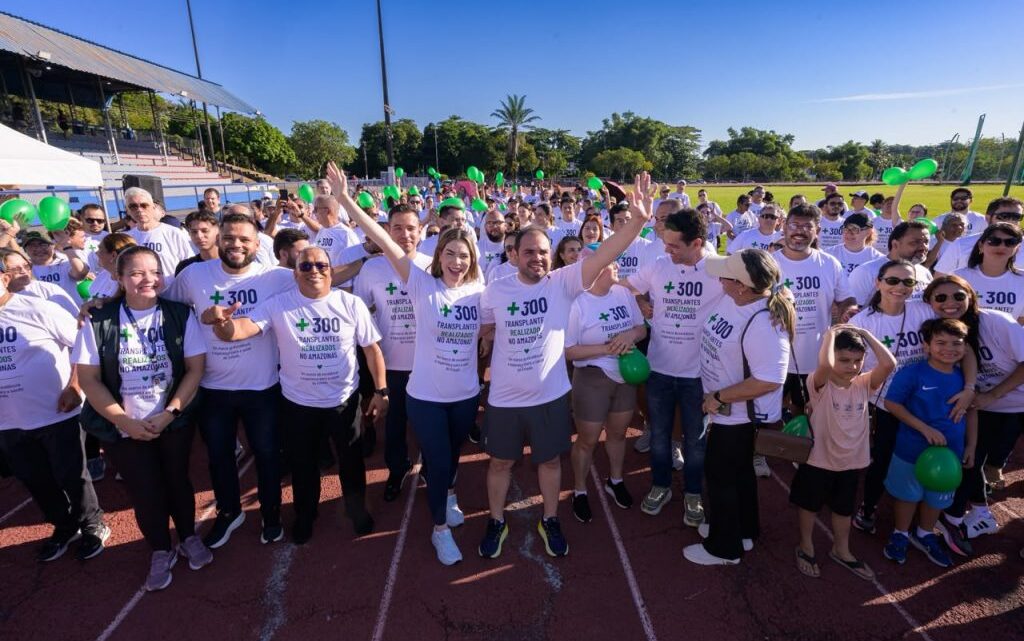Hospital faz caminhada por 300 transplantes renais